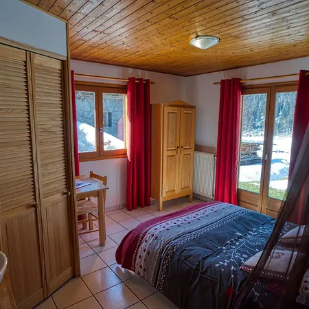 Apartment La Savoyarde